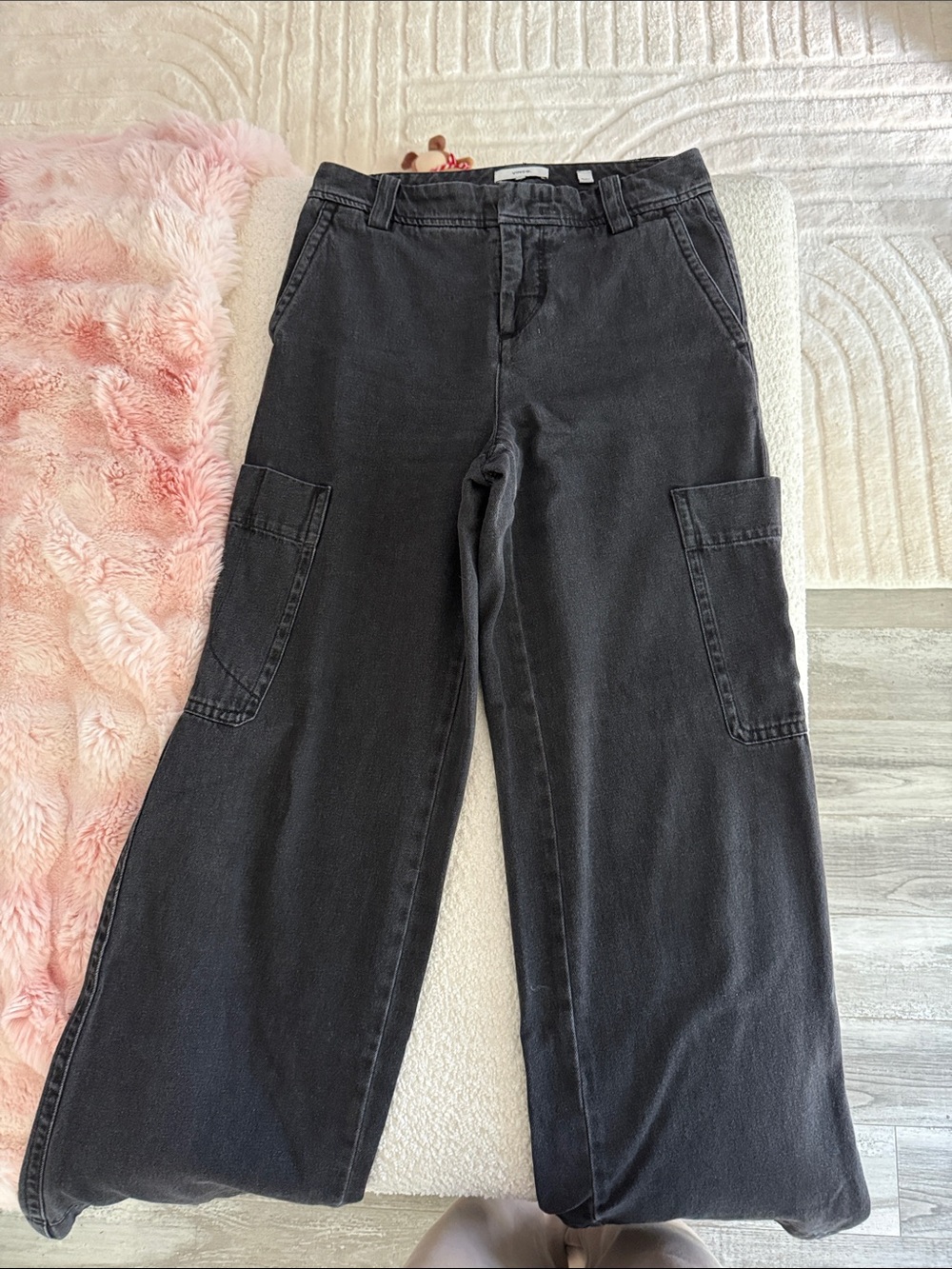 Vince Black Wide-Leg Cargo Jeans